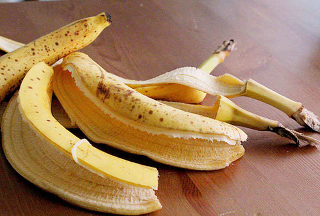 How Banana Peel Helps Skin Beauty