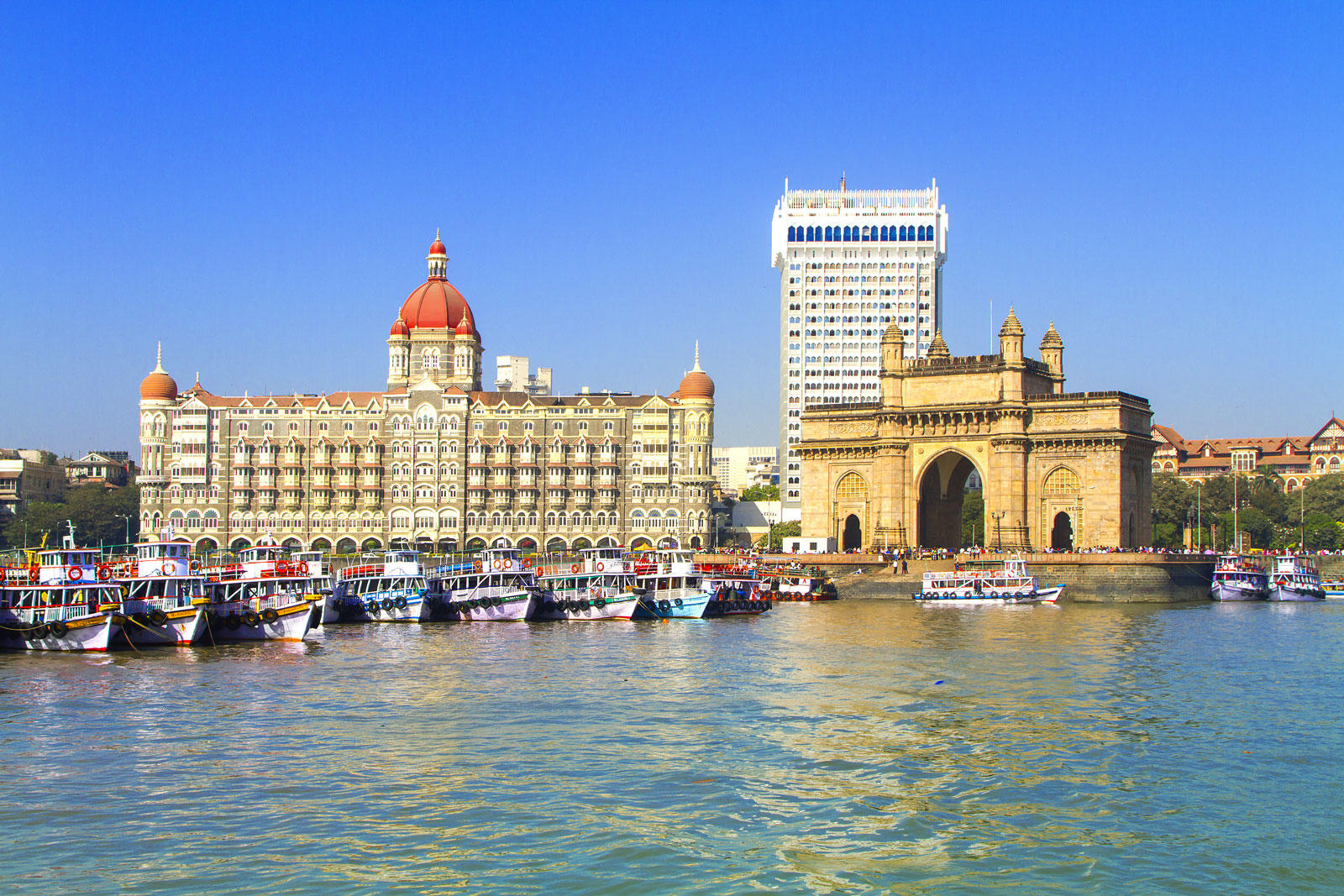 सपनों की नगरी - मुंबई